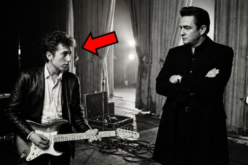 Bob Dylan was booed for 15 minutes straight; Johnny Cash’s response left them speechless…