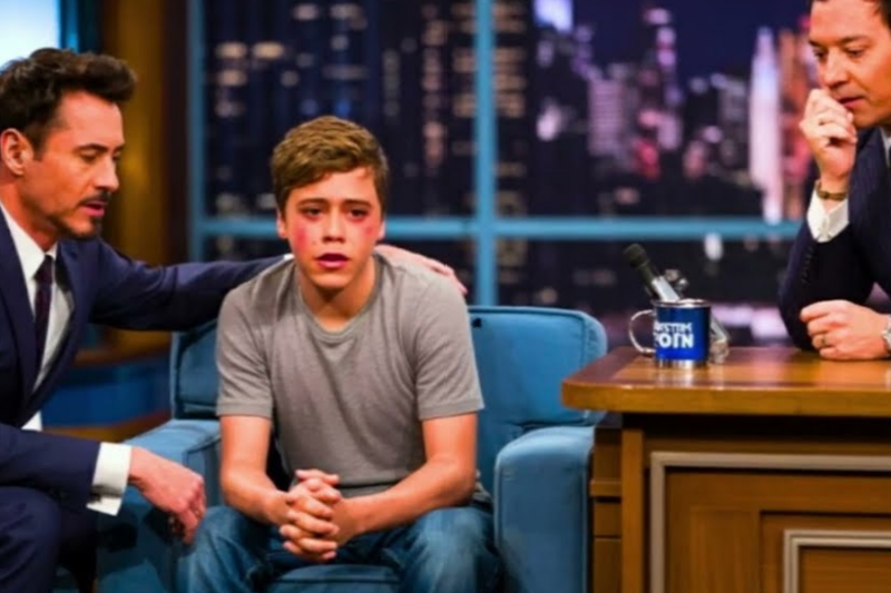 Jimmy Fallon Stunned When Robert Downey Jr Suddenly Stops Interview After Seeing This