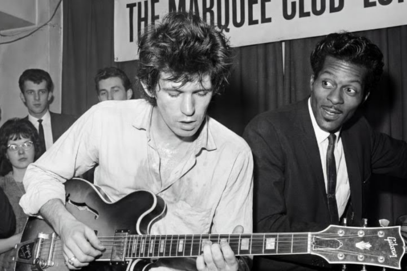 Chuck Berry Discovered Future Rock Legend in His Audience – This Moment Will Give You CHILLS
