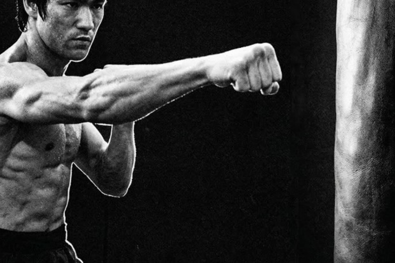 The Night Bruce Lee Brought Muhammad Ali to His Knees: The Greatest Secret in Fighting History