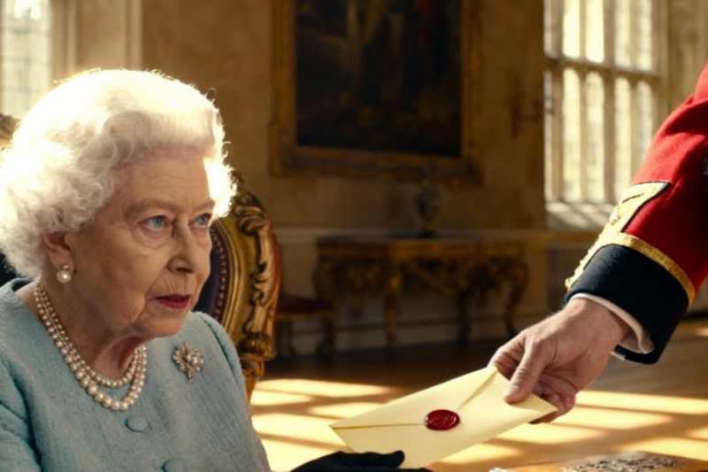 “What Queen Elizabeth Secretly Commanded Her Guard to Do Only When Prince George Reaches Age 12″….