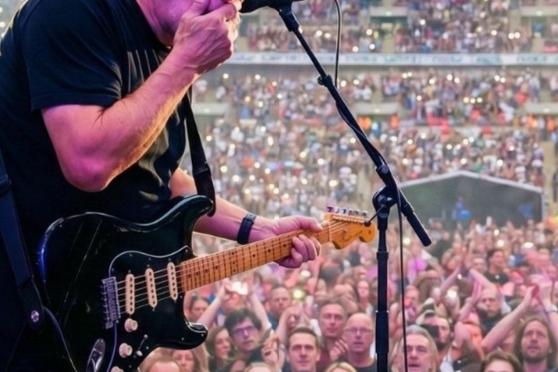 The Night David Gilmour Forgot the Words: How an Onstage Mistake Created a 100,000-Voice Musical Miracle