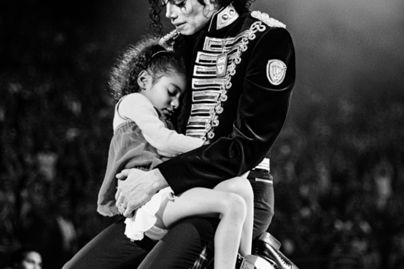 Michael Jackson STOPPED Entire Apollo Theater Show for Dying Fan — Fans Were Left in Tears