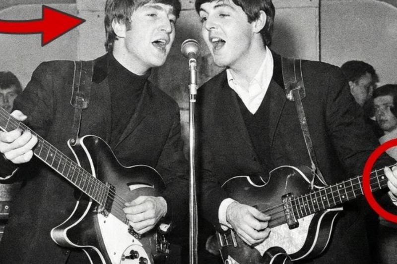 Paul and Lennon Just Wanted a Quiet Drink—Bar Owner’s Request Changed Everything