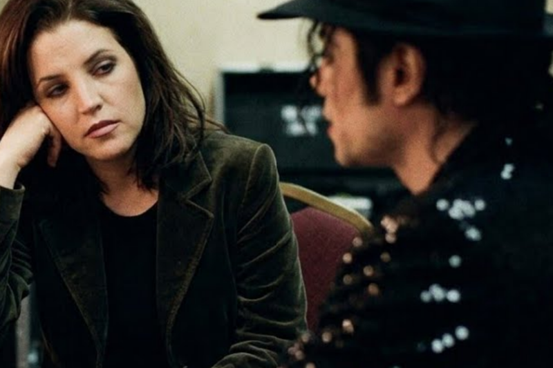 The Moment Lisa Marie Presley Realized She Could Not Save Michael Jackson