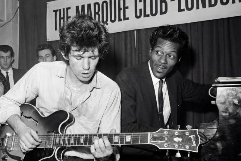 Chuck Berry Discovered Future Rock Legend in His Audience – This Moment Will Give You CHILLS
