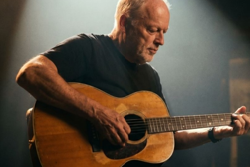 hey Called David Gilmour a Copycat… Then He Played One Song