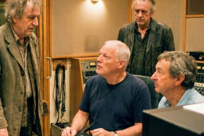 Syd Barrett visited the Pink Floyd studio before he died—what happened brought everyone to tears!