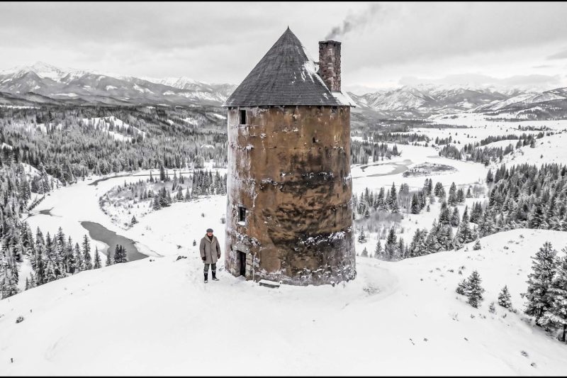 Everyone Laughed at the Crazy Stone Tower — Until the -38°F Blizzard Showed It Held Heat Like Magic